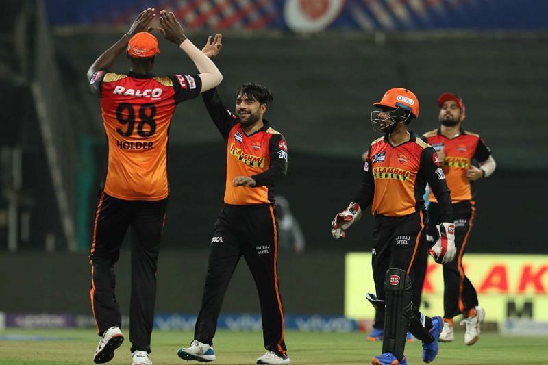 Rashid Khan celebrates a wicket with his SRH teammates. Pic: IPLT20.COM